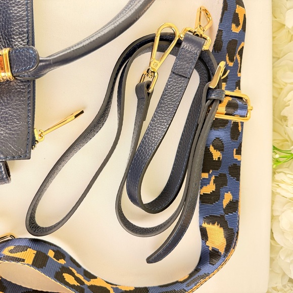 Kattee Navy Blue Pebbled Handbag – Includes 2 Straps - Picture 6 of 14